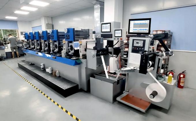 Industriële Comité PCs verstrekken Flexibele HMI-Besturingsinterfacen in Digitale Etiketprinters