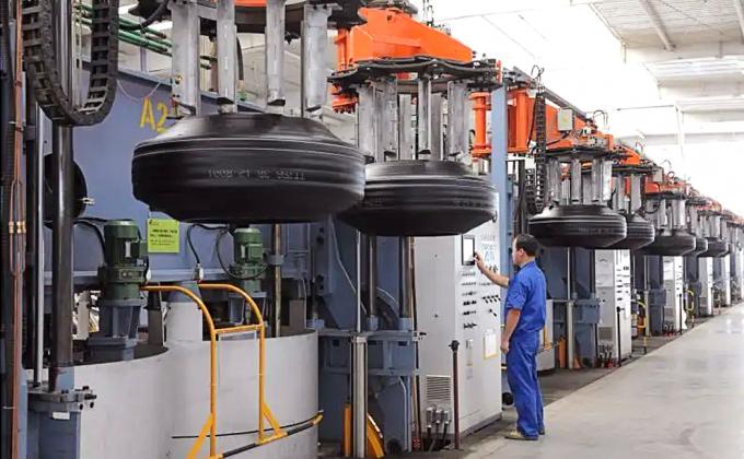 Toepassing van Industriële Comité PC in Automatische Controle van Band Rubbervulcaniseerapparaat